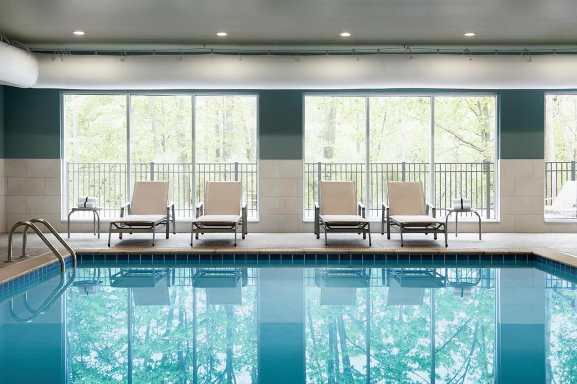 Holiday Inn Express & Suites Chicago - Oak Forest By Ihg מראה חיצוני תמונה